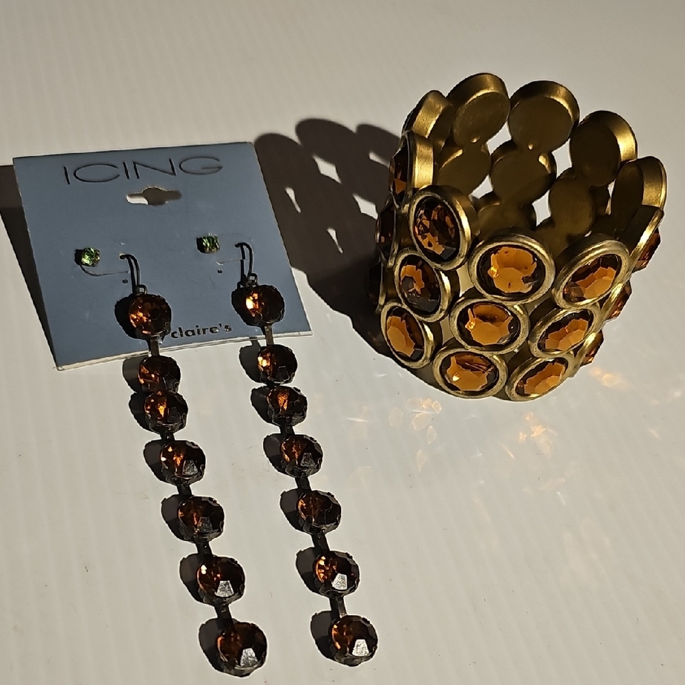 Icing Gold Bracelet with Brown Accents